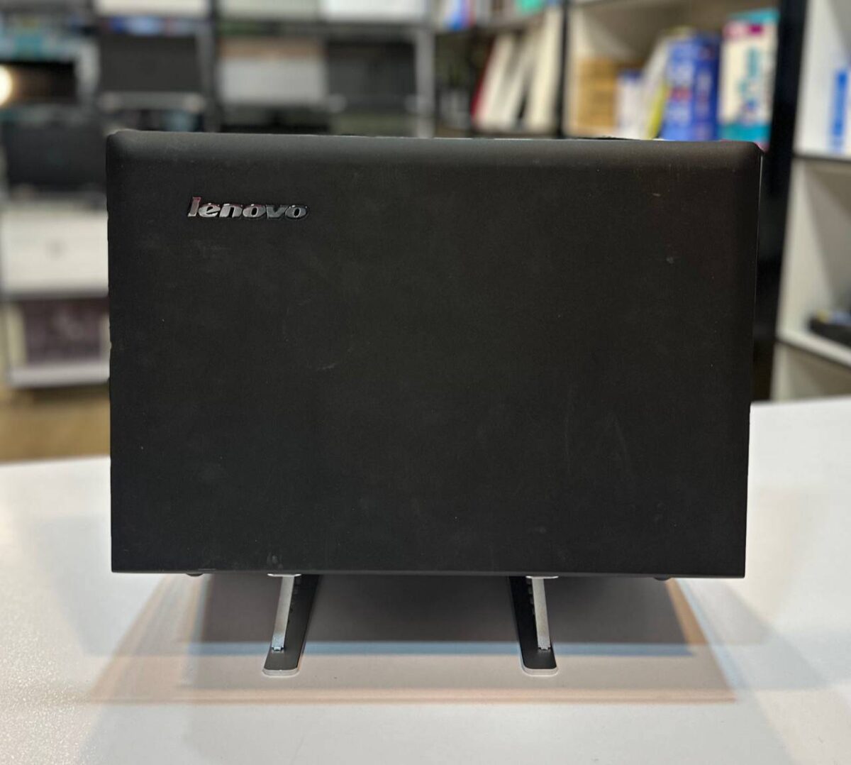 لپ تاپ LENOVO G50 بسیار تمیز و کم کار