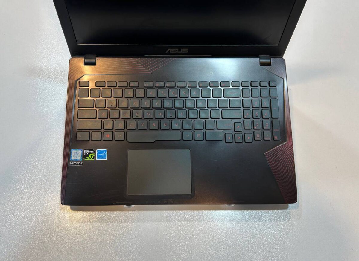 لپ تاپ گیمینگ ASUS FX553V