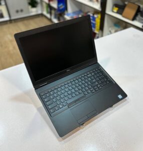 لپ تاپ کارکرده DELL LATITUDE 5580-i5-8GB-256ssd-2gb