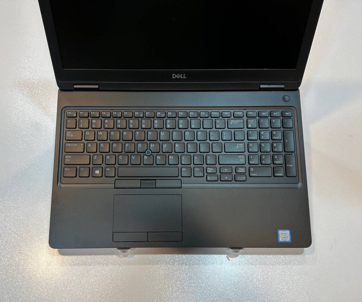 لپ تاپ کارکرده DELL LATITUDE 5580-i5-8GB-256ssd-2gb
