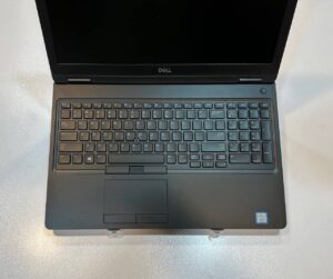 لپ تاپ کارکرده DELL LATITUDE 5580-i5-8GB-256ssd-2gb