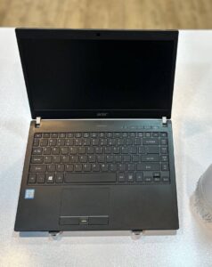 لپ تاپ کارکرده ACER TravelMate P648