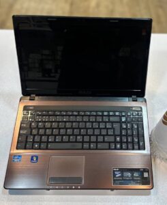 لپ تاپ کارکرده ASUS K53E-i3-8GB-320GB-2GB