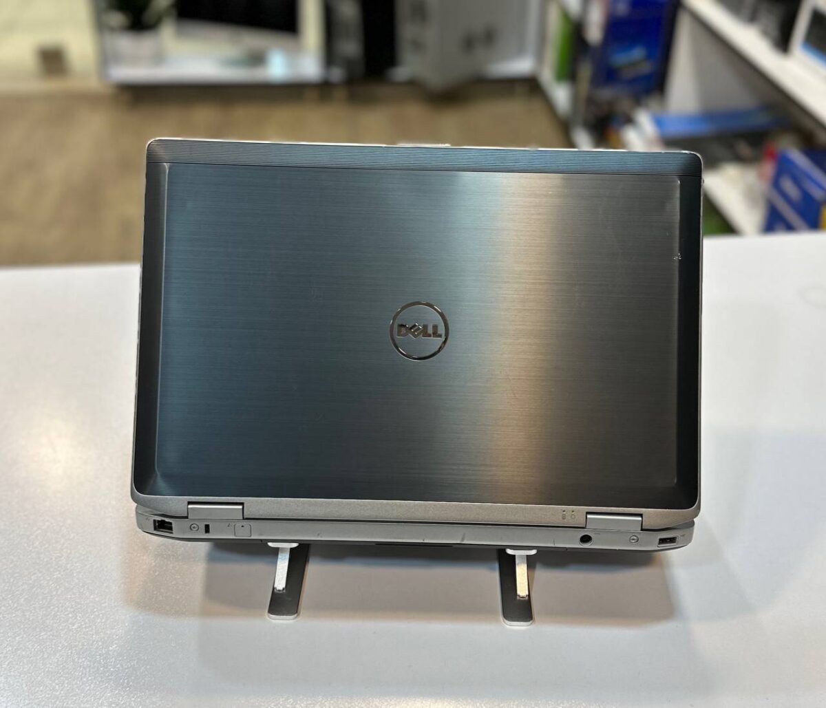 لپ تاپ کارکرده DELL LATITUDE E5520 -i5-4GB-500GB-2GB
