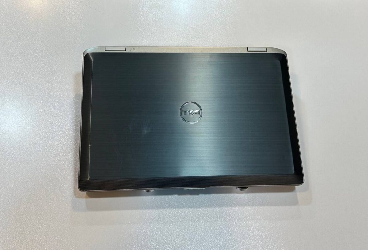 لپ تاپ کارکرده DELL LATITUDE E5520 -i5-4GB-500GB-2GB