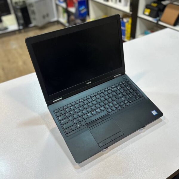 لپ تاپ کارکرده DELL LATITUDE E5570 -i5-8GB-250GB-2GB