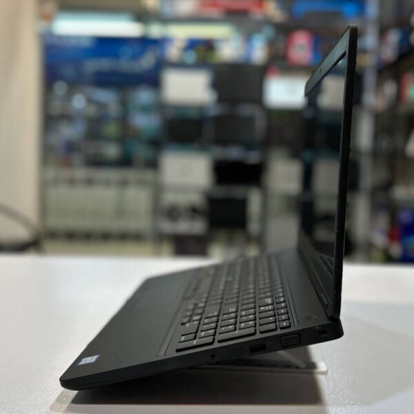 لپ تاپ کارکرده DELL LATITUDE 5590 -i5-8GB-256GB-4GB