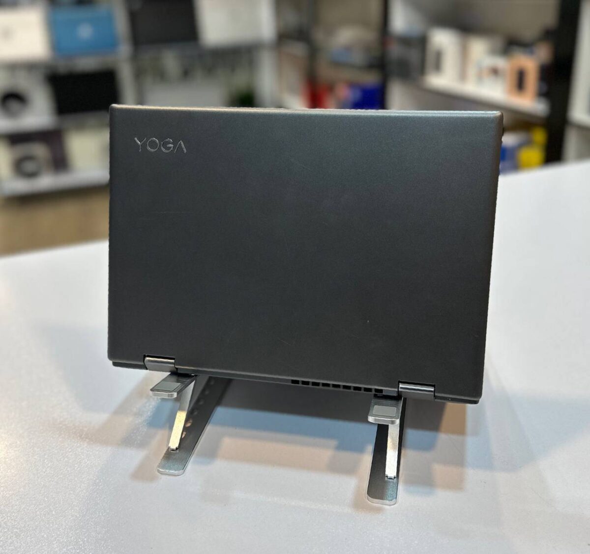 لپ تاپ کارکرده LENOVO Yoga 720 -i3-4GB-256GB-2GB