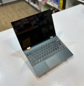 لپ تاپ کارکرده LENOVO Yoga 720 -i3-4GB-256GB-2GB