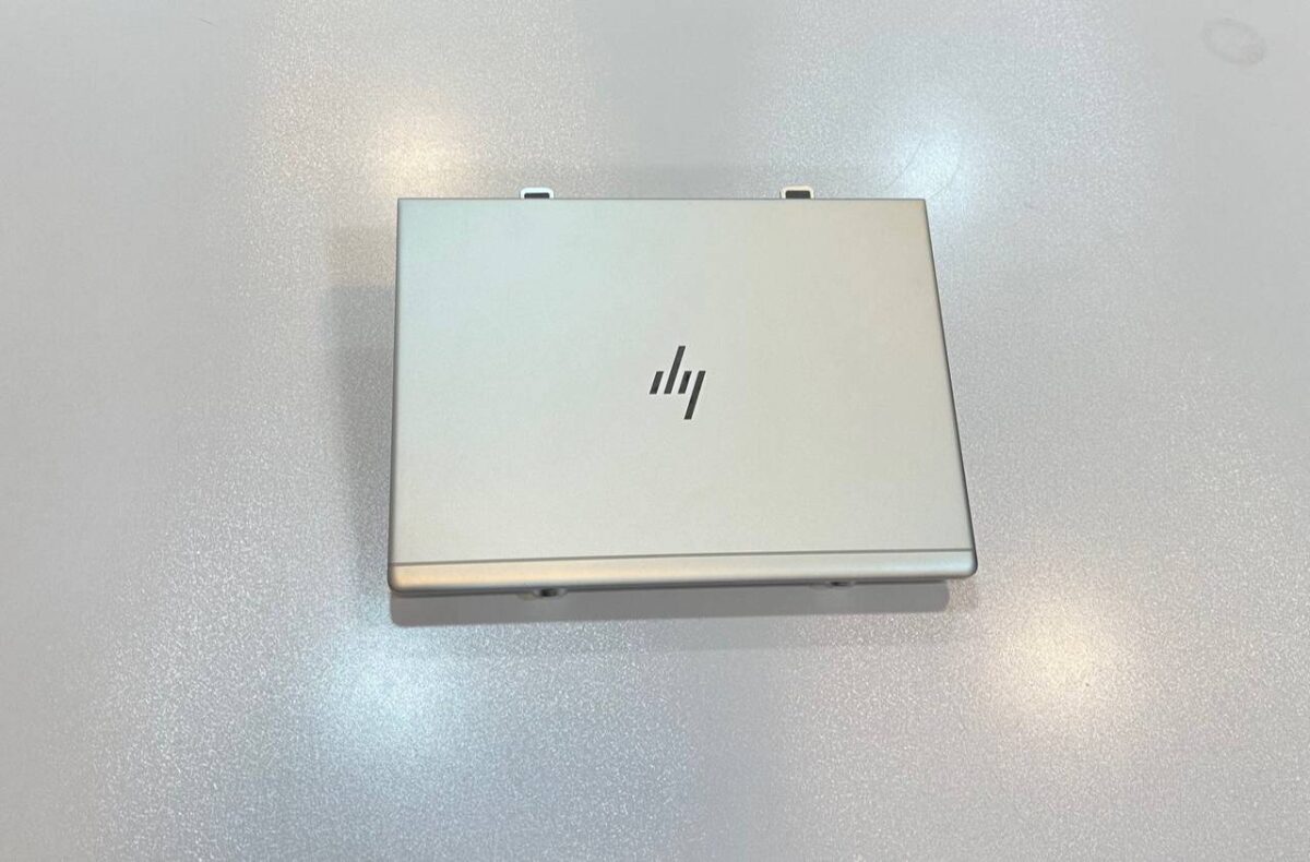 لپ تاپ کارکرده HP ELITEBOOK 745 G6 -AMD-8GB-256GB-2GB