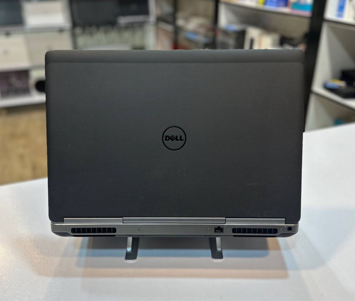 لپ تاپ کارکرده DELL 7720 -i7-32GB-512GB-4GB