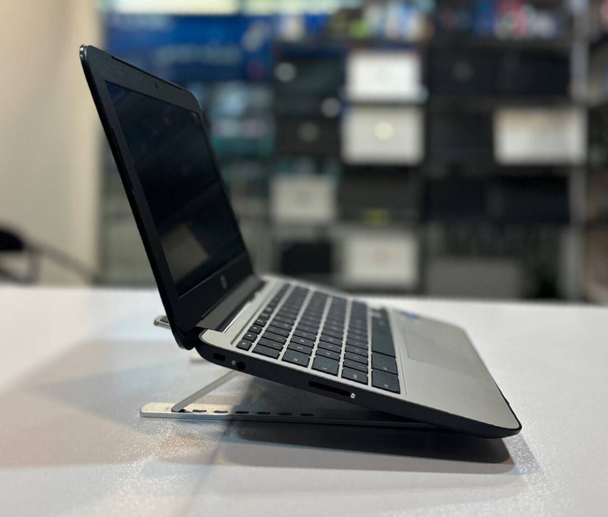 لپ تاپ کارکرده HP Chrome book 11 G4 -Celeron-4GB-16GB-2GB