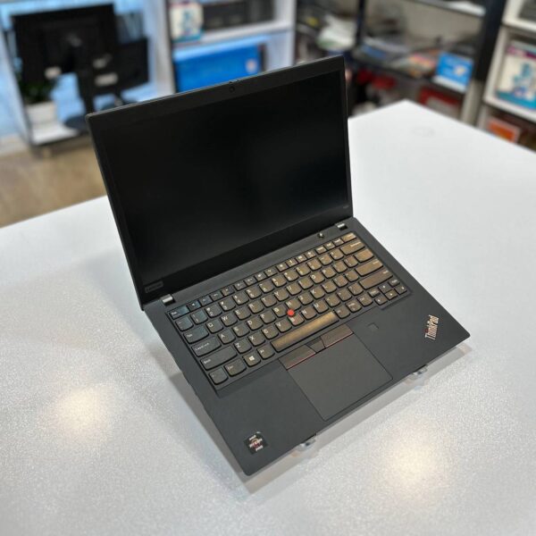 لپ تاپ کارکرده LENOVO Thinkpad T495 -AMD Ryzen-8GB-256GB-2GB
