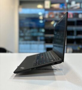لپ تاپ کارکرده LENOVO Thinkpad T495 -AMD Ryzen-8GB-256GB-2GB