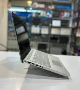 لپ تاپ استوک HP PAVILION 15-Cc5 -i5-8GB-256GB-4GB
