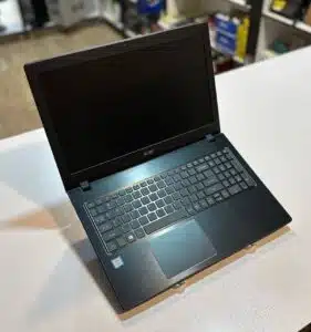 لپ تاپ کارکرده ACER E5 -576 -i3-8GB-256GB-2GB