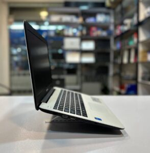 لپ تاپ کارکرده ASUS X554L -i3-8GB-500GB-2GB