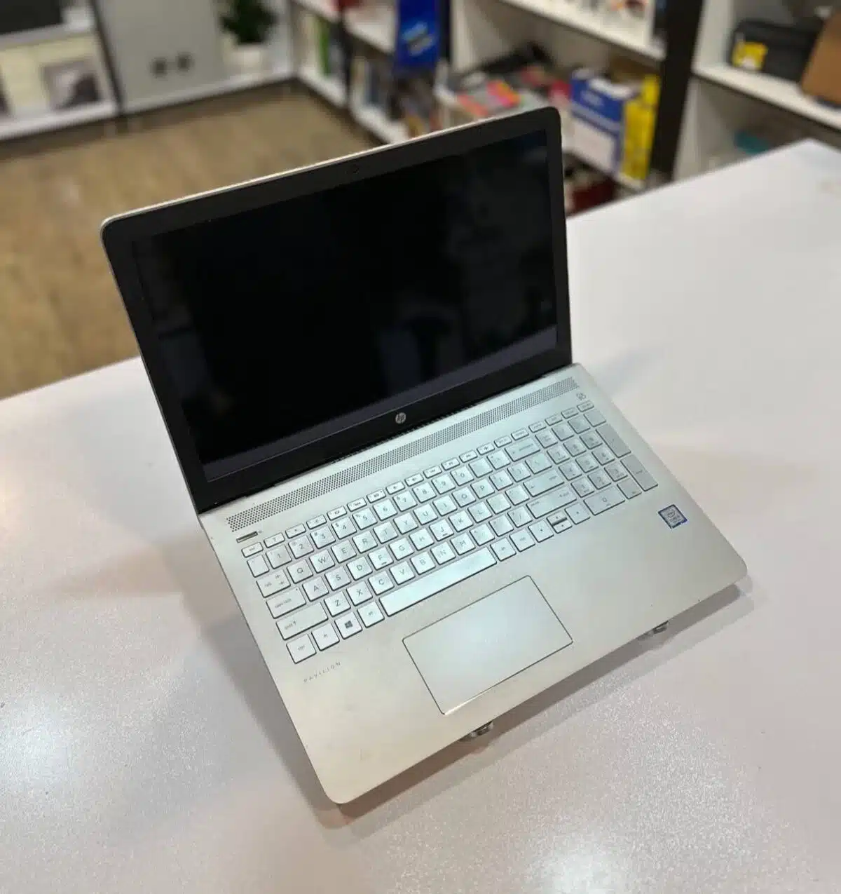 لپ تاپ استوک HP PAVILION 15-Cc5 -i5-8GB-256GB-4GB