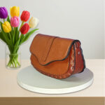 کیف زنانه دوشی چرم طبیعی مدل مهتاب