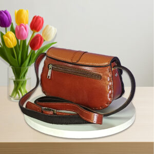 کیف زنانه دوشی چرم طبیعی مدل مهتاب