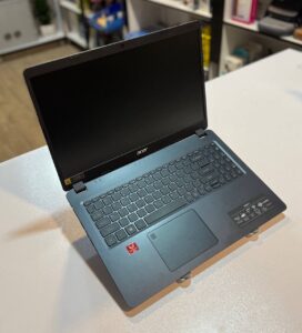 لپ تاپ کارکرده ACER Aspire 5 -RYZEN3-8GB-256GB-8GB