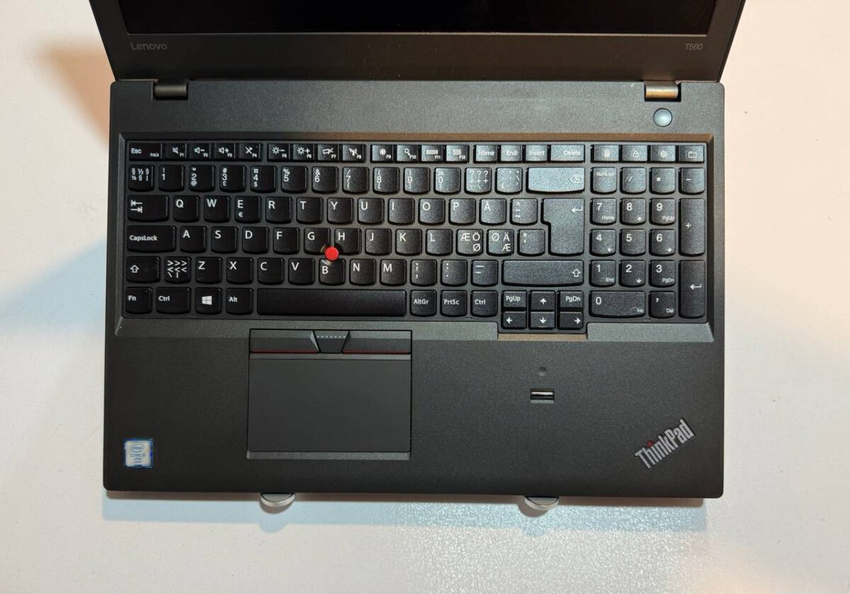 لپ تاپ کارکرده LENOVO TinkPad T560 -i5-8GB-256GB-2GB