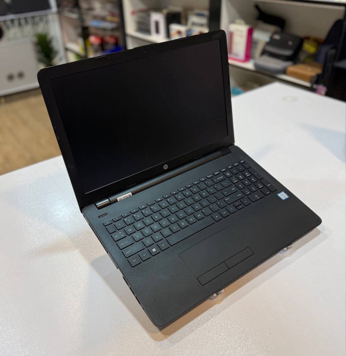 لپ تاپ کارکرده HP 15-BS7 -i3-8GB-256GB-2GB