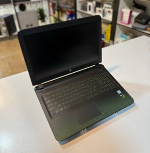 لپ تاپ کارکرده HP PAVILION GAMING 15 -i7-16GB-1TB-4GB
