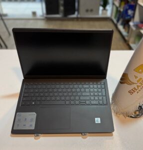 لپ تاپ کارکرده DELL INSPIRON 15 3000 -i5-8GB-256GB-4GB