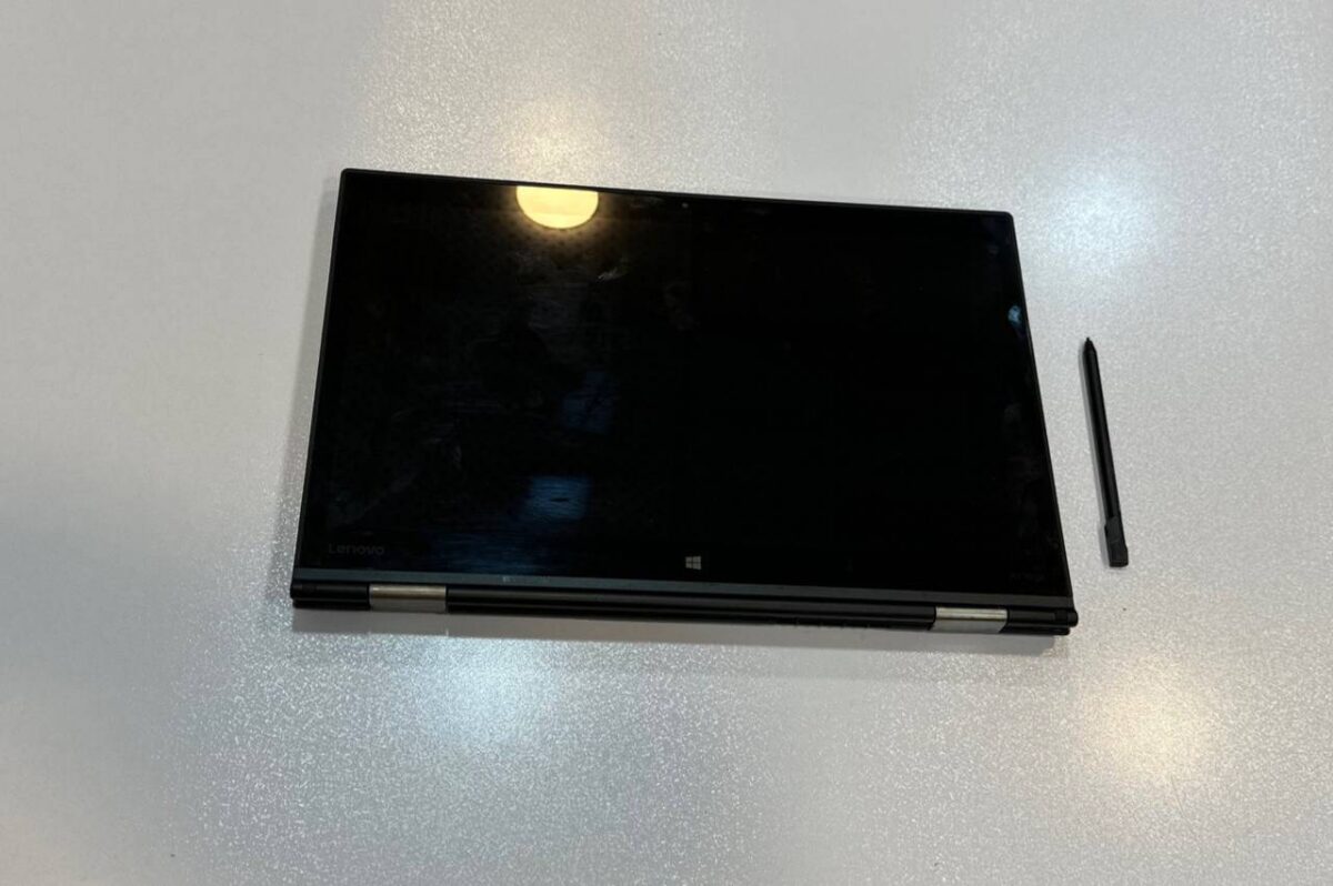 لپ تاپ کارکرده LENOVO Yoga X1 -i7-16GB-250GB-2GB