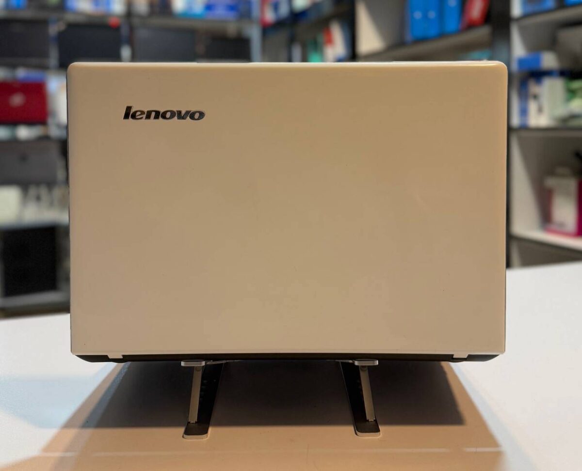 لپ تاپ کارکرده LENOVO Z50-80 -i7-8GB-500GB-4GB