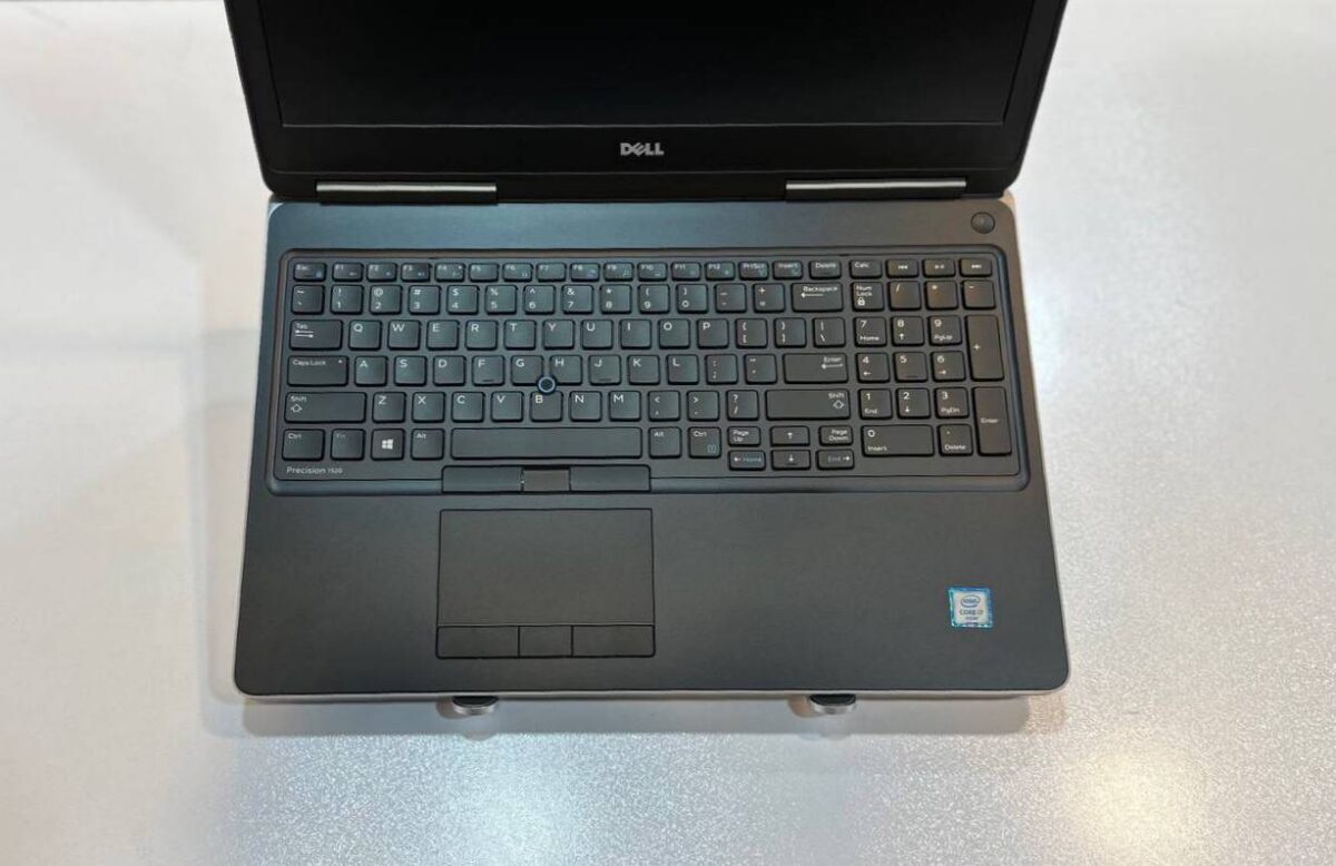 لپ تاپ کارکرده DELL PRECISION 7520 -i7-16GB-480GB-4GB