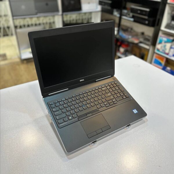 لپ تاپ کارکرده DELL PRECISION 7520 -i7-16GB-480GB-4GB