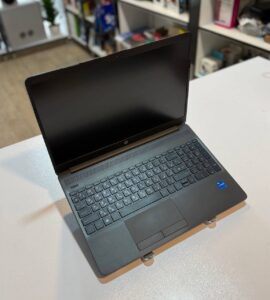لپ تاپ کارکرده HP 250 g8 -i5-8GB-256GB-4GB