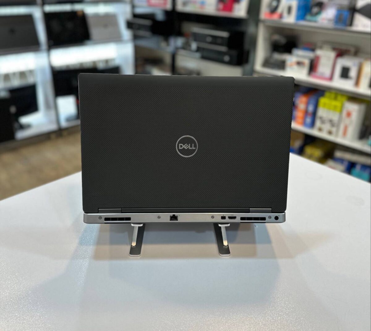 لپ تاپ کارکرده DELL PRECISION 7540 -i5-16GB-512GB-4GB
