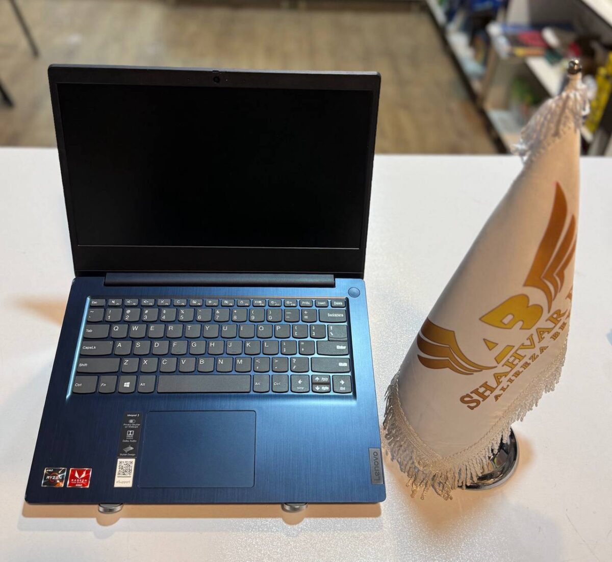 لپ تاپ کارکرده LENOVO ideapad 3- Ryzen 5-8GB-256GB-2GB
