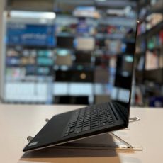 لپ تاپ کارکرده DELL XPS 13 9360 -i7-8GB-256GB-4GB