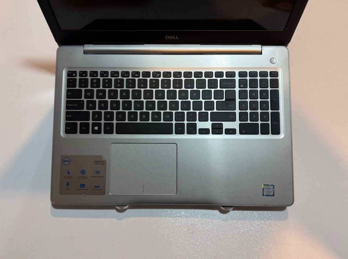 لپ کارکرده DELL Inspiron 15 5000 -i5-8GB-256GB-4GB
