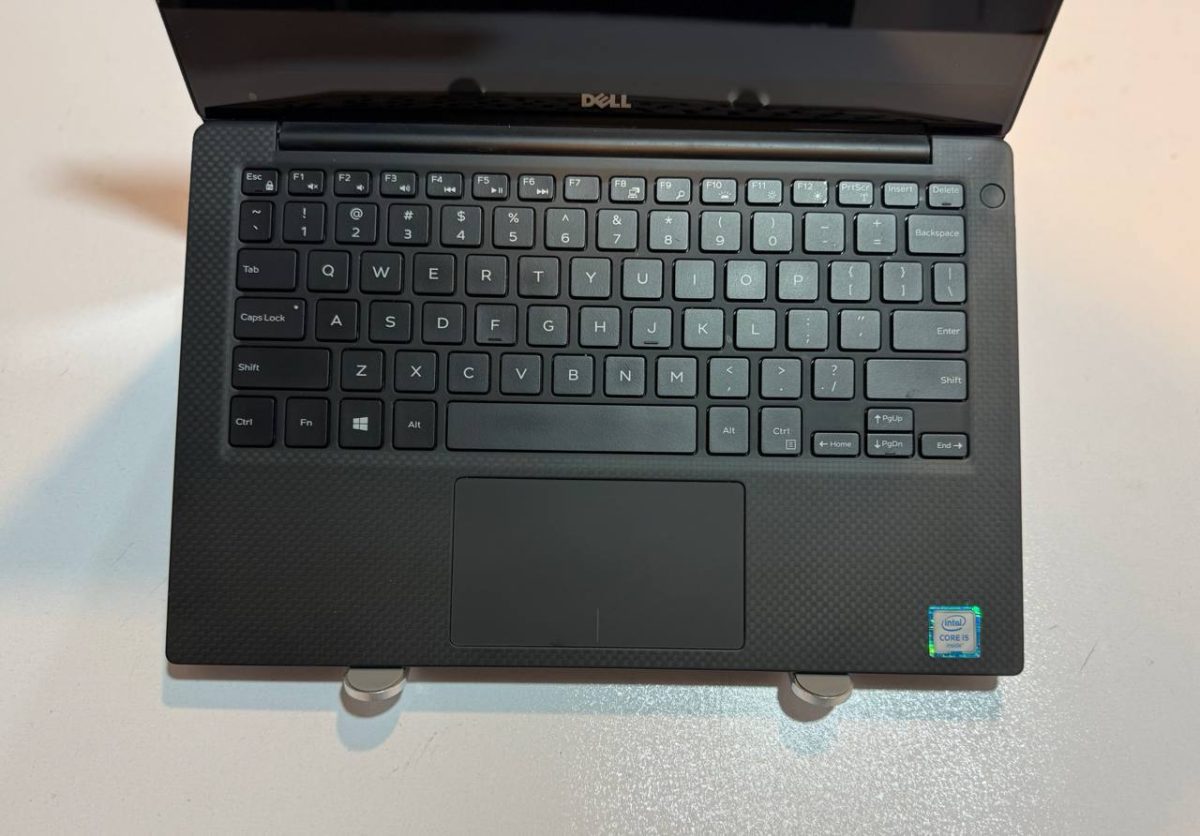 لپ تاپ کارکرده DELL XPS 13 9350-i5-8GB-256GB-2GB