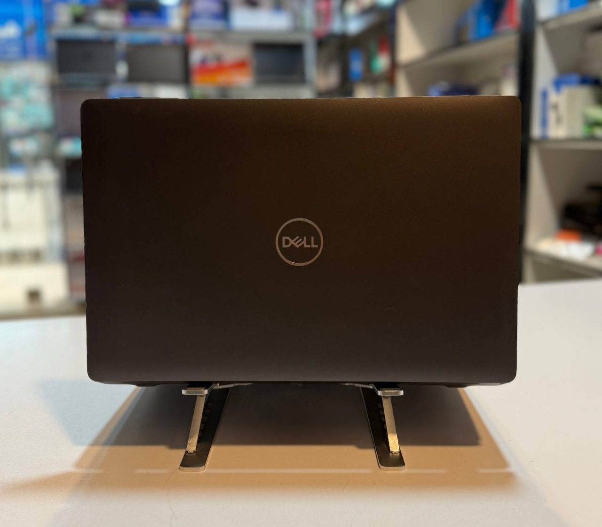 لپ تاپ کارکرده DELL LATITUDE 5501 -i5-8GB-256GB-4GB