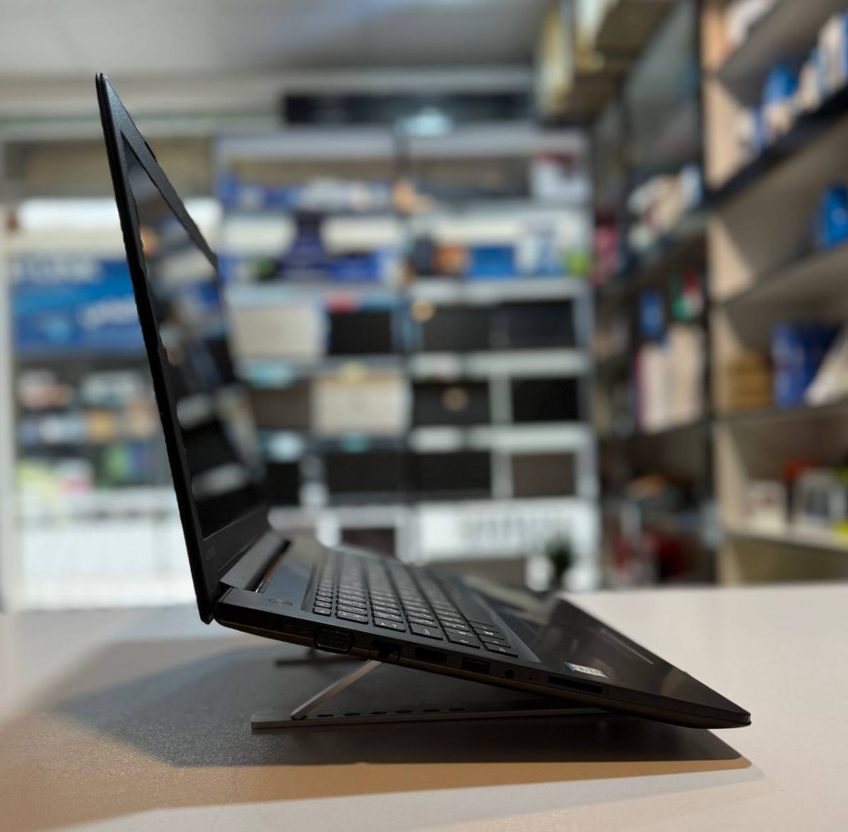 لپ تاپ کارکرده Lenovo IdeaPad 310 -i3-8GB-256GB-2GB